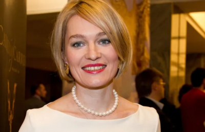 &quot;От внешности мамы ничего не взяла&quot;: повзрослевшая дочь актрисы Виктории Толстогановой - как выглядит 20-летняя Варвара