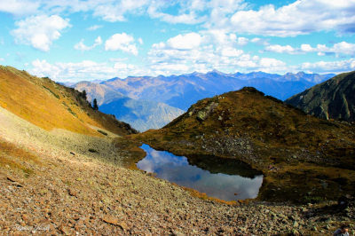 Деньги в приоритете: как развитие туризма на Байкале игнорирует местных жителей и экологию